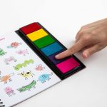 Színező füzet ujjfestéshez (22 színezhető lap, 8 oktató kártya, festékes szivacsok), hercegnős, Kidea