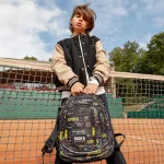 Fiús hátizsák, iskolatáska, 3 rekeszes, 39x27x20cm, BackUp, 2025, R50, fekete-sárga, Cyber Attack