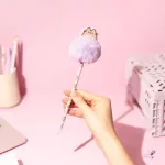 Pusheen cicás golyóstoll pomponnal