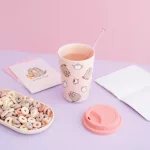 Pusheen cicás kerámia pohár tetővel, 400ml, Moments
