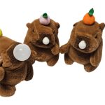 Kapibara plüss kulcstartó, rágógumis, gyümölcssel, kb. 12 cm, többféle