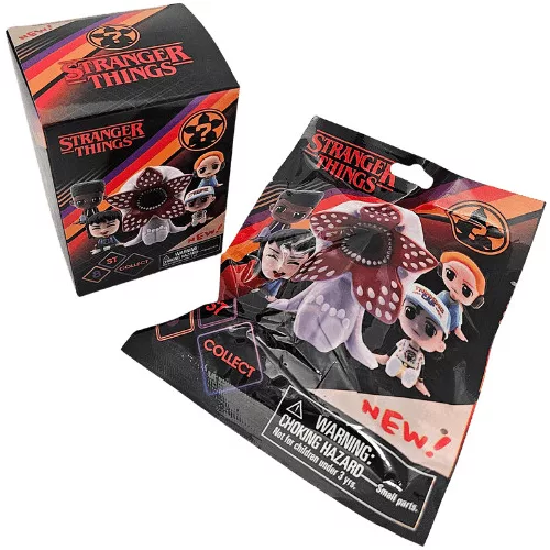 STRANGER THINGS zsákbamacska figura dobozban, ST8