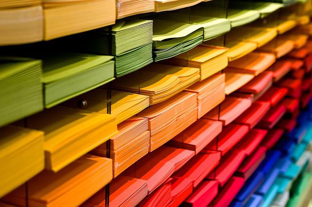 A sokoldalúan felhasználható színes papírok